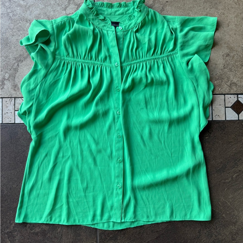 White House Black Market Vibrant Green Blouse
